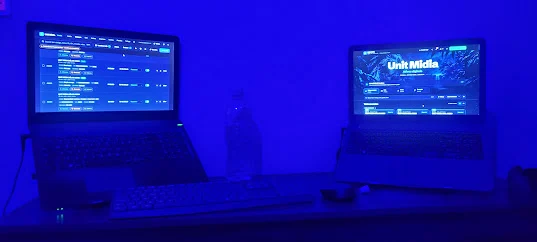 Meu setup de trabalho com dois notebooks